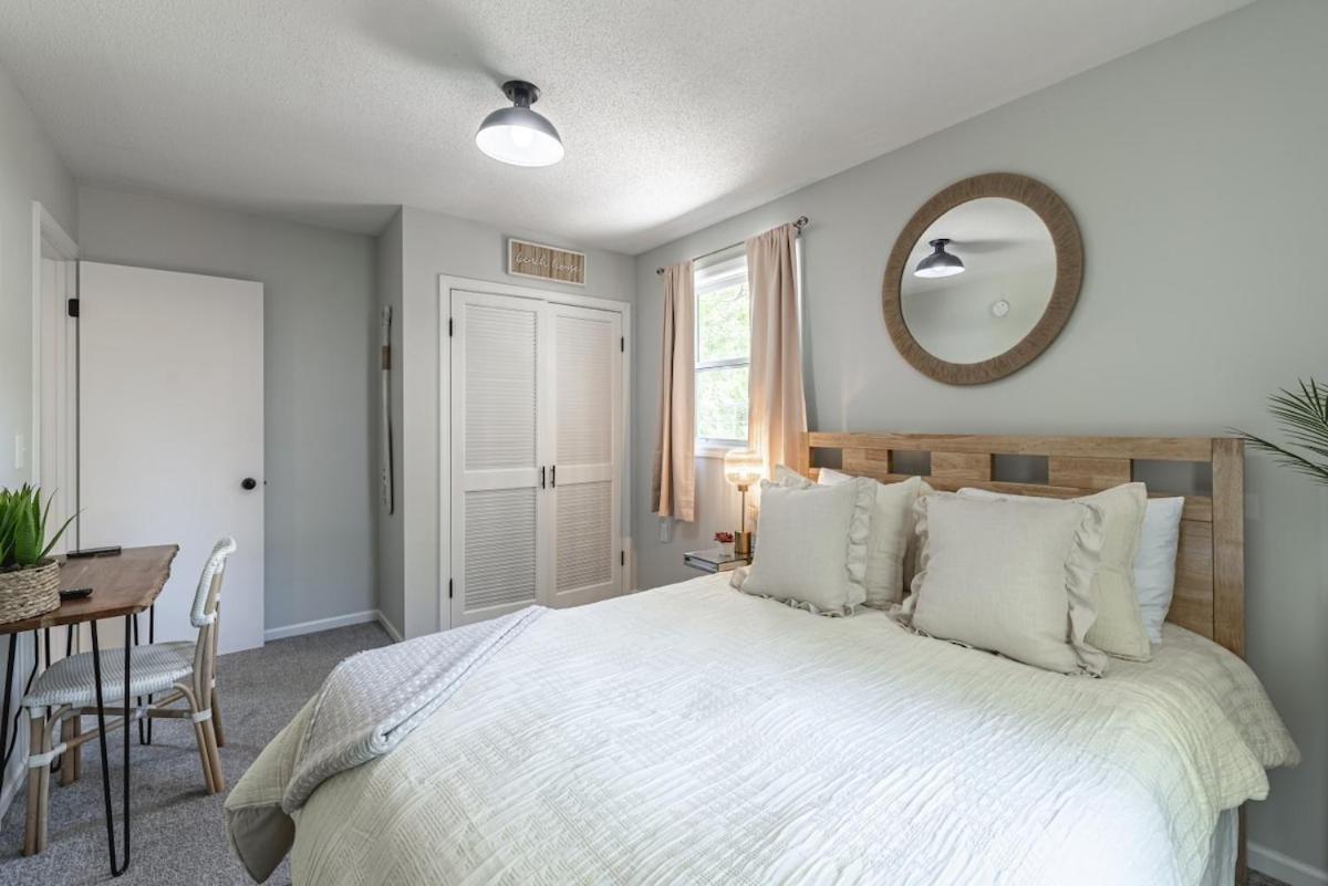 Coastal Comfort Meets Beachside Bliss Muskegon Eksteriør billede